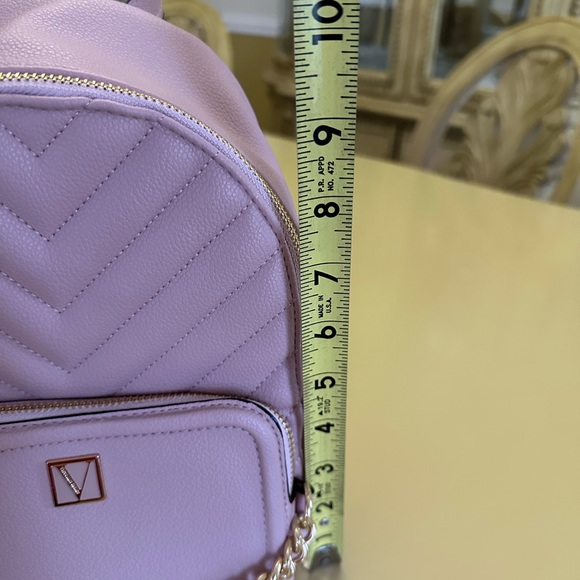 Victoria’s Secret Quilted Backpack with Gold Chain - Picture 8 of 9